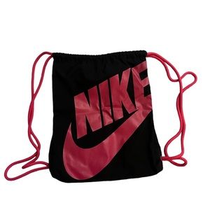 EUC Nike GymSack Sports Drawstring Bag Backpack in Black/Pink